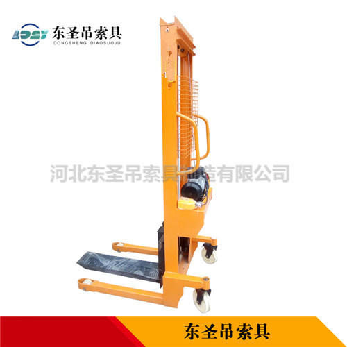 手動(dòng)液壓升降車側(cè)面展示--河北東圣吊索具制造有限公司--液壓堆高車|手動(dòng)叉車|小型攪拌機(jī)|石材夾具